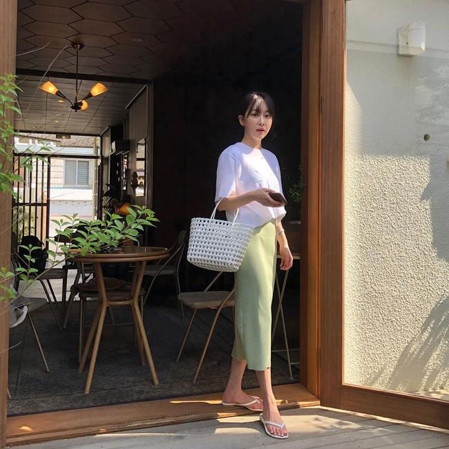 Ao phong trang mua he anh 9