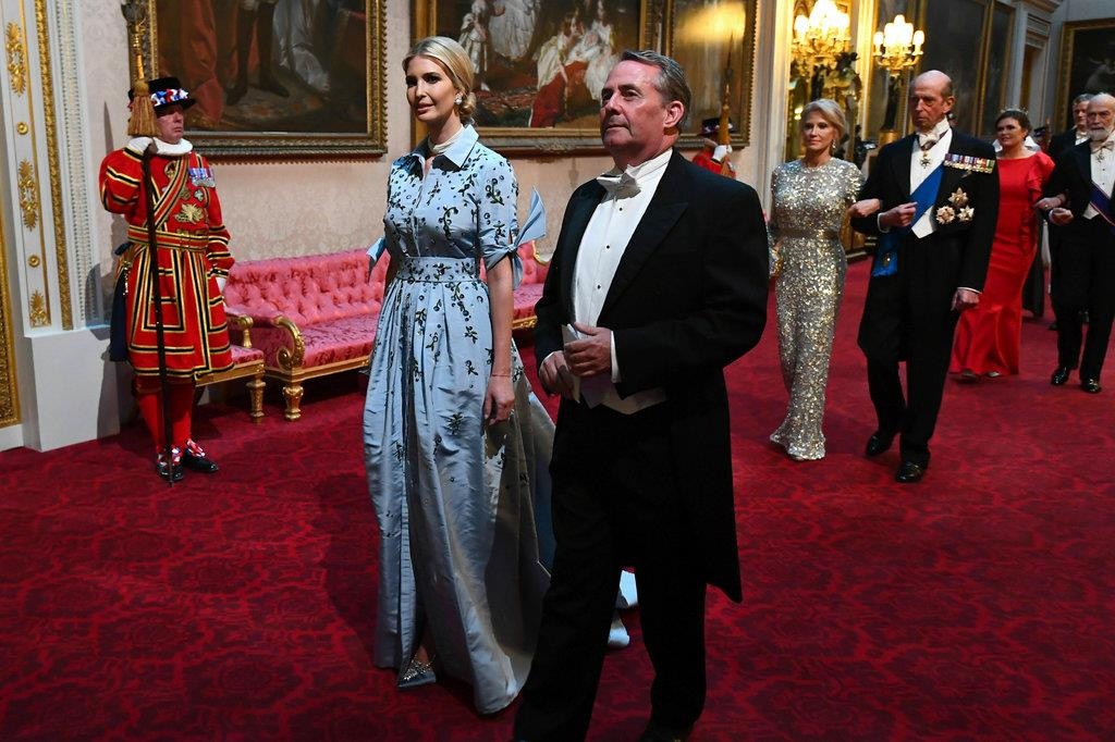 Trang phục Melania Trump ở anh ảnh 10 Trang phuc Melania Trump o anh anh 10