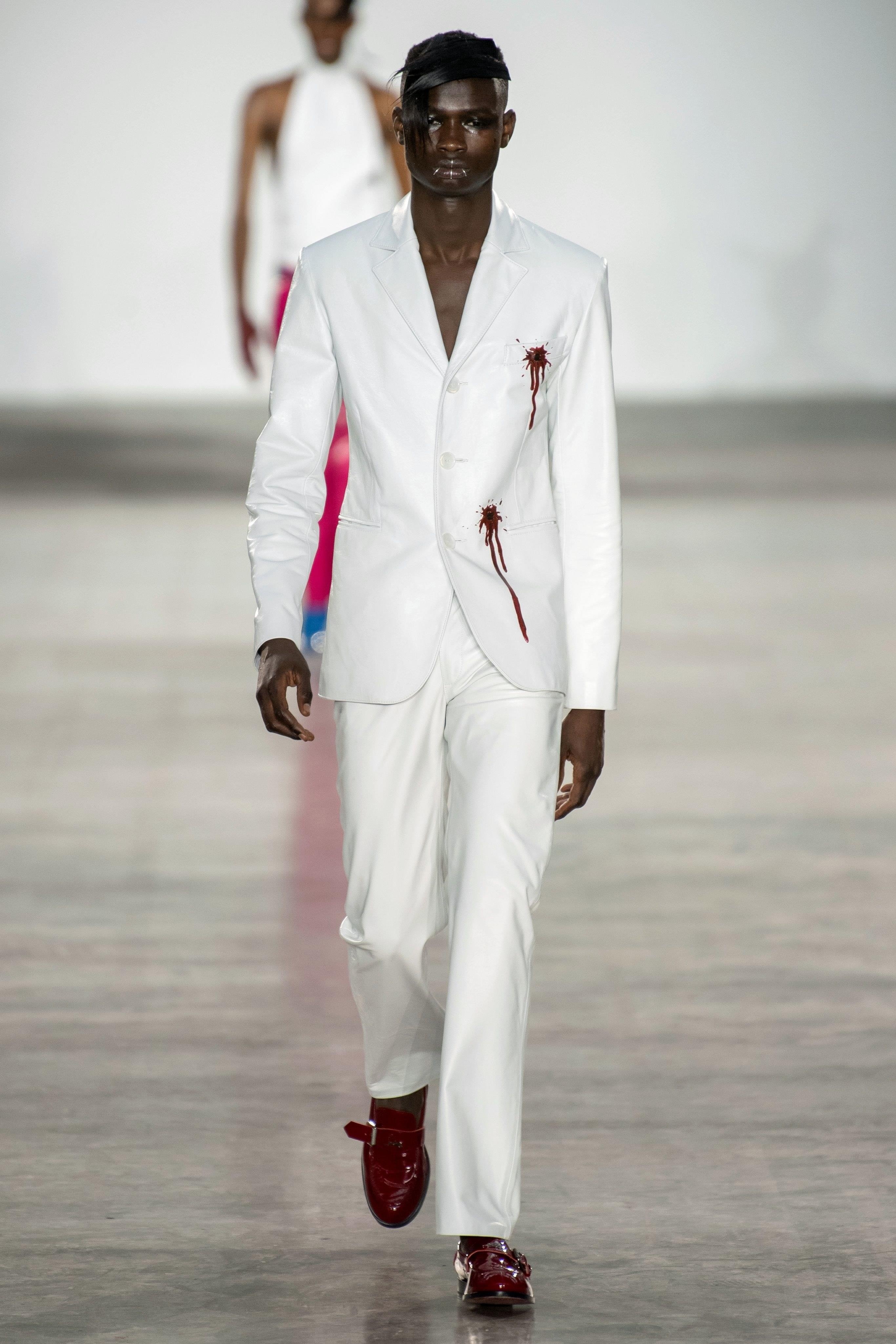 Nguoi mac mac ho anh 6