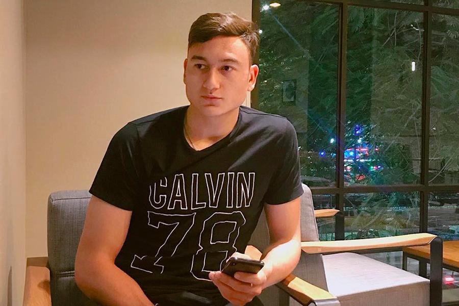 Dan cau thu doi tuyen Viet Nam chuong mot gi ngoai doi thuong? hinh anh