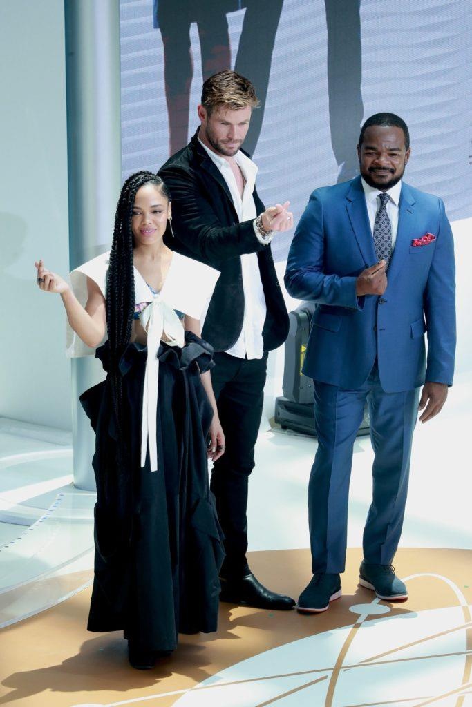 Phong cach thoi trang Tessa Thompson anh 3