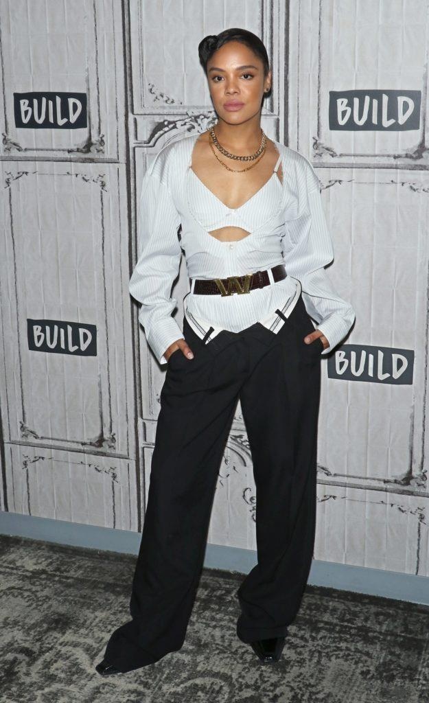 Phong cach thoi trang Tessa Thompson anh 4