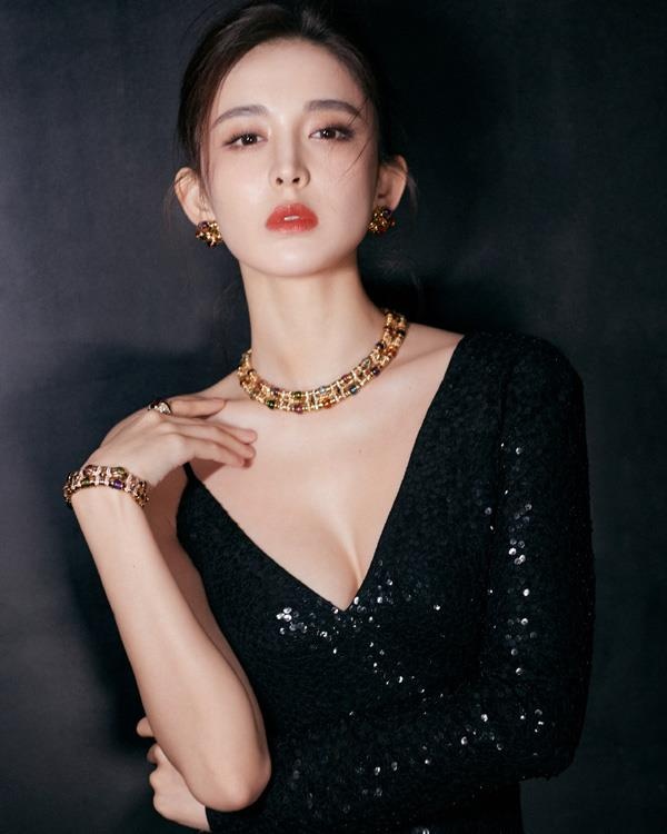 Co Luc Na Trat goi cam anh 3