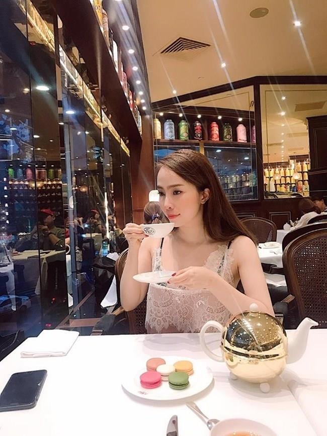 Phong cach thoi trang hot girl anh 7