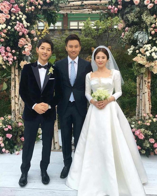 Váy cưới song hye kyo ảnh 1 Vay cuoi song hye kyo anh 1