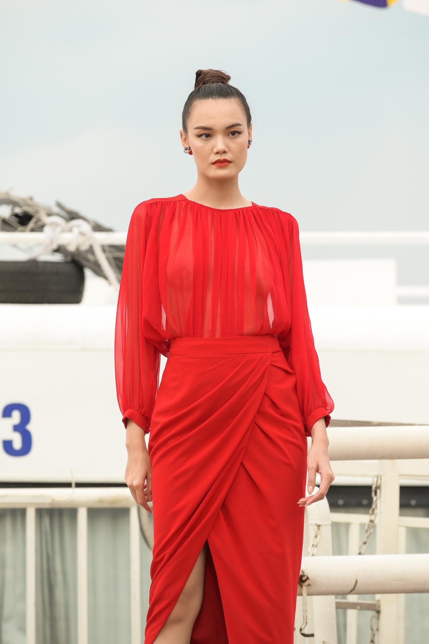 Show dien thoi trang anh 5