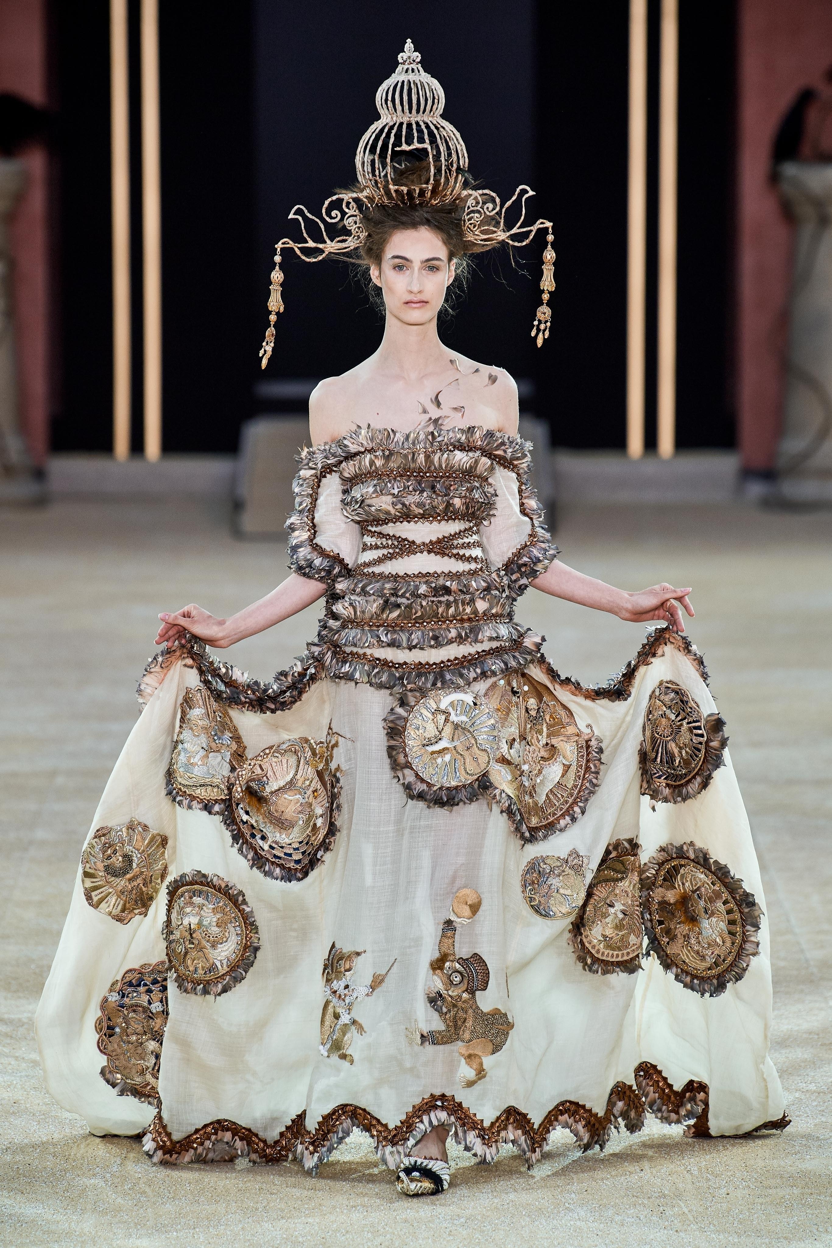 hinh anh show dien Guo Pei anh 3