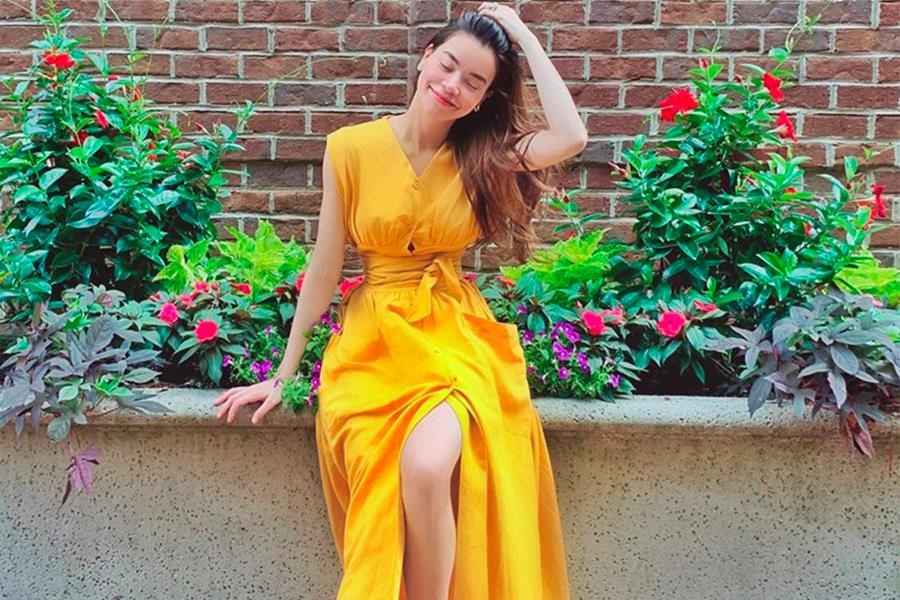 Ho Ngoc Ha, Minh Hang cung dien vay mau sac ruc ro xuong pho hinh anh