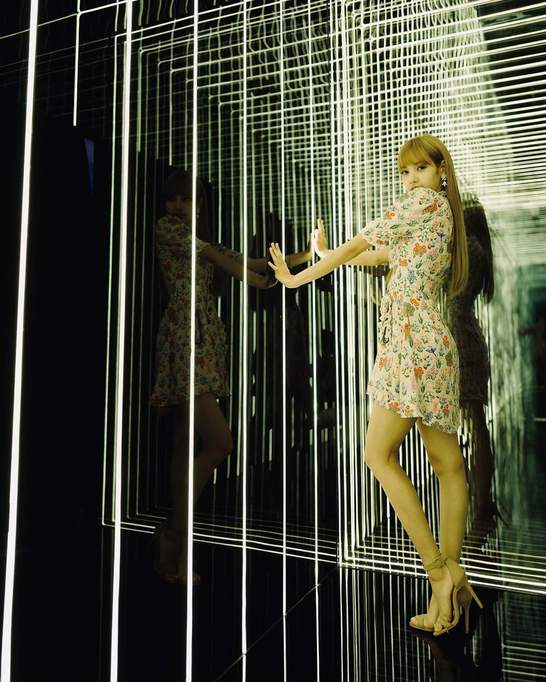 Phong cach thoi trang Lisa anh 9