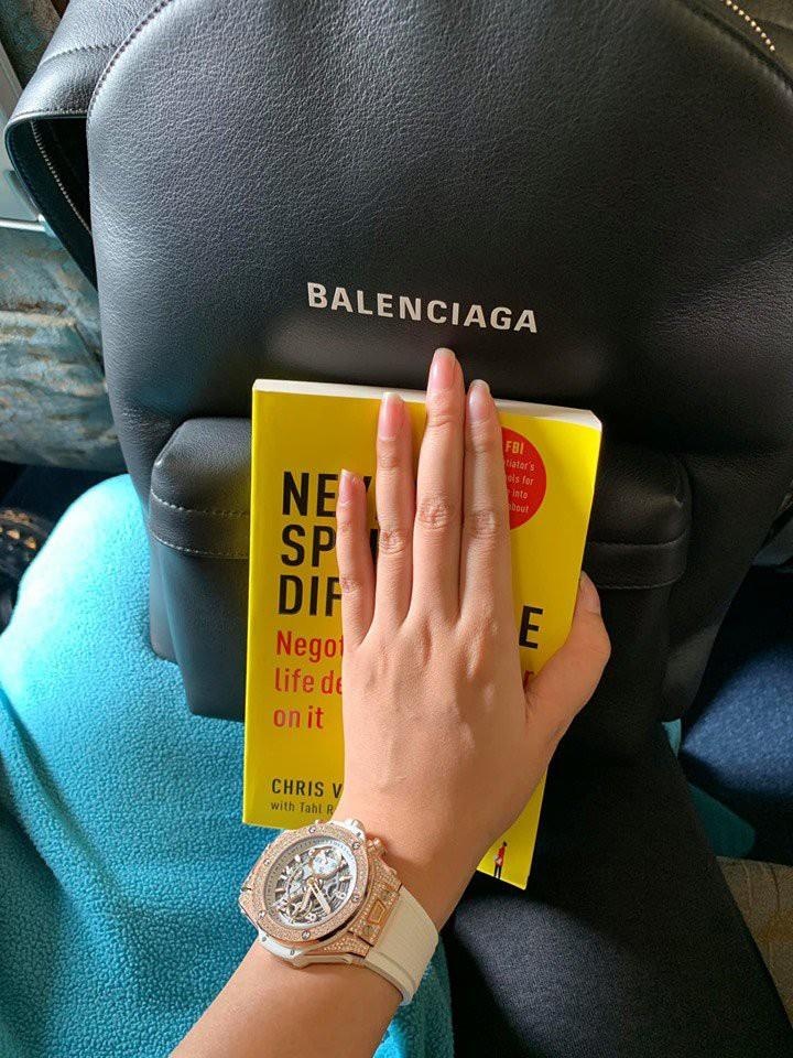 Dong ho tien ty Mai Phuong Thuy anh 6