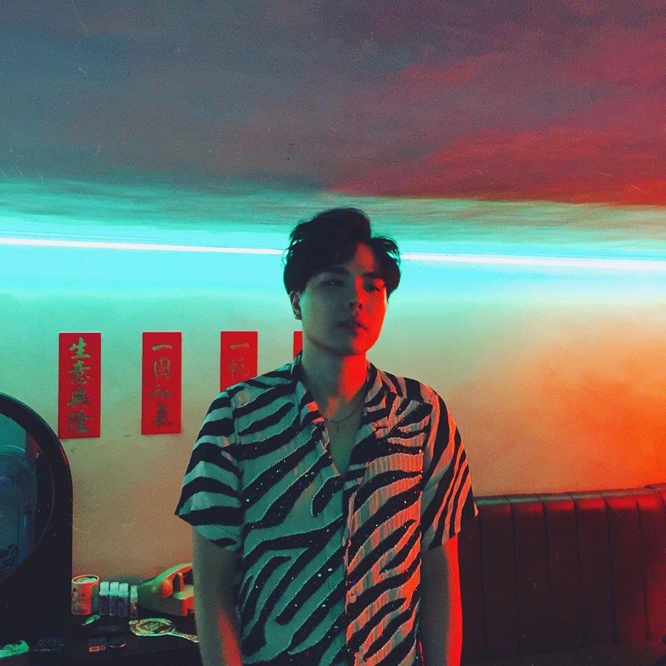 Trang phuc Trinh Thang Binh anh 9