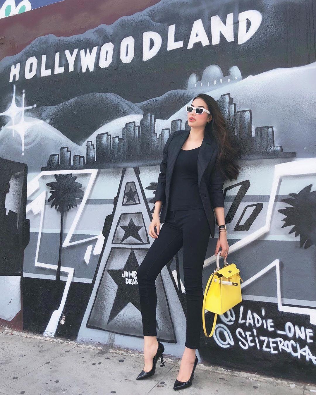 Phong cach thoi trang Pham Huong anh 4