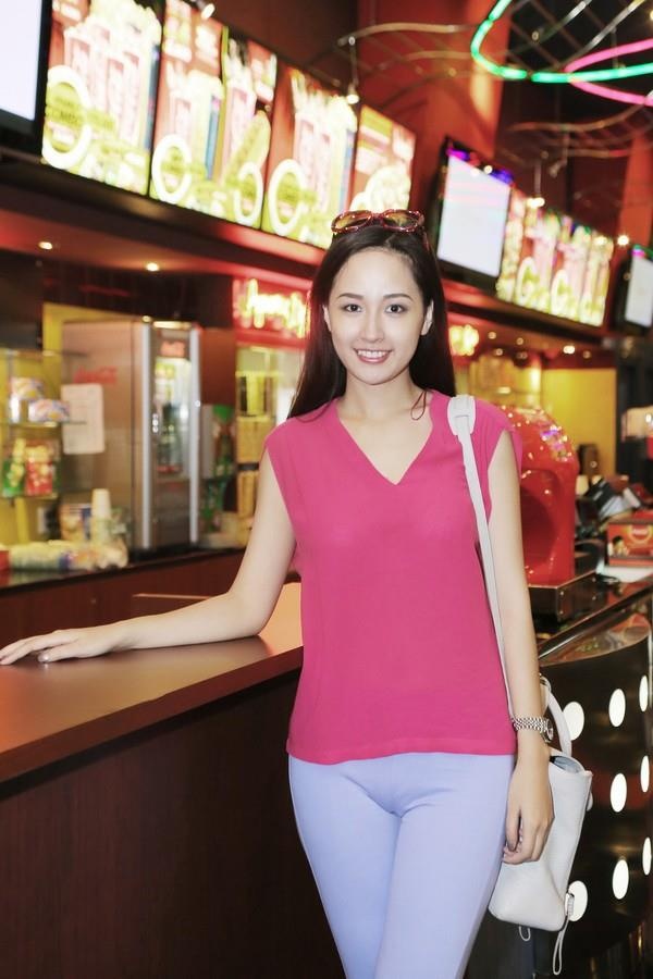 Mai Phuong Thuy mac loi trang phuc anh 8