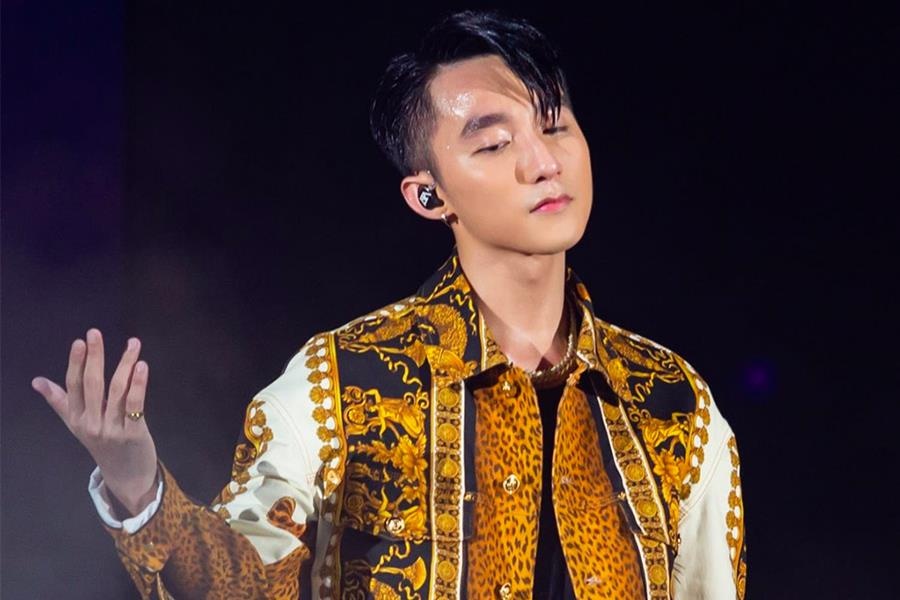 Son Tung M-TP mac lai set do hon 100 trieu dong tai Sky Tour 2019 hinh anh