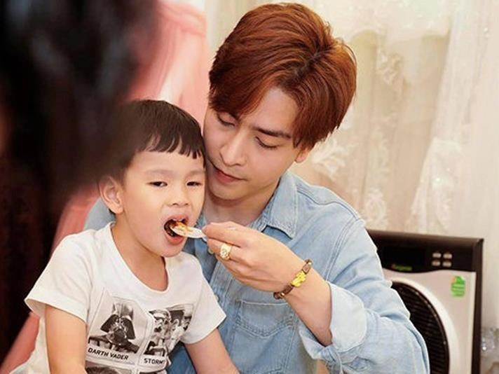 Kin Nguyen bi nghi cau tay con rieng cua Thu Thuy hinh anh