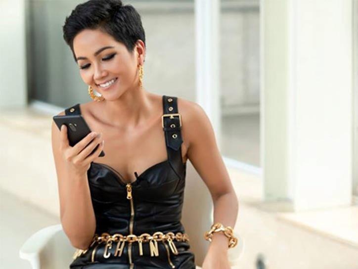 Chiec tui hang hieu cua H'Hen Nie dung gi? hinh anh