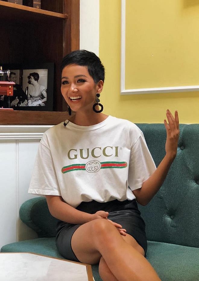 H'Hen Nie choi hang hieu anh 9