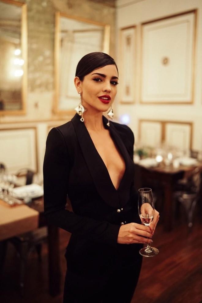 Do phong cach thoi trang my nhan Fast & Furious anh 12