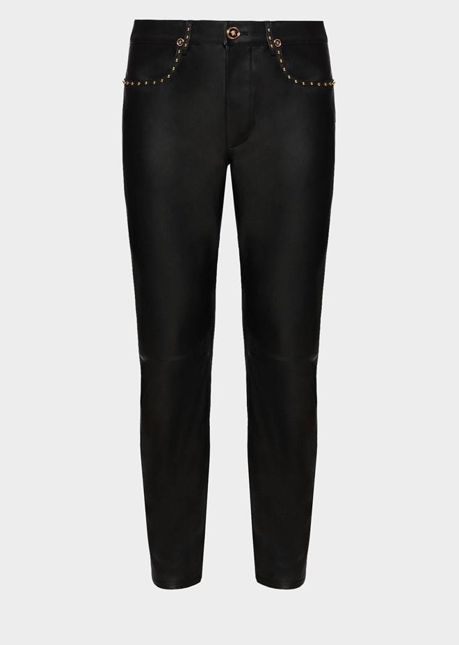 Trang phuc dat do cua Son Tung tai Sky Tour 2019 anh 8