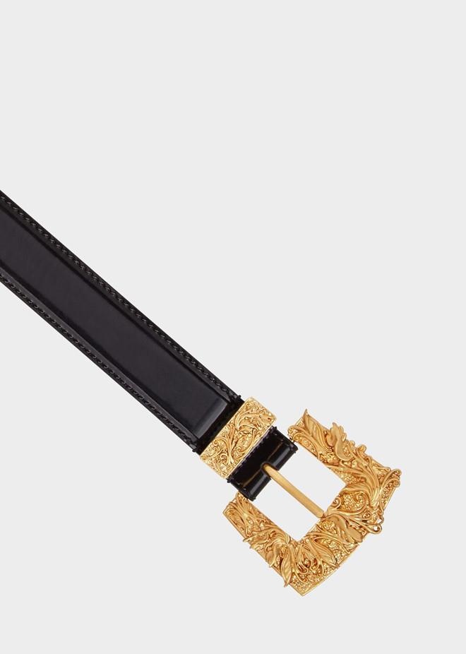 Trang phuc dat do cua Son Tung tai Sky Tour 2019 anh 10