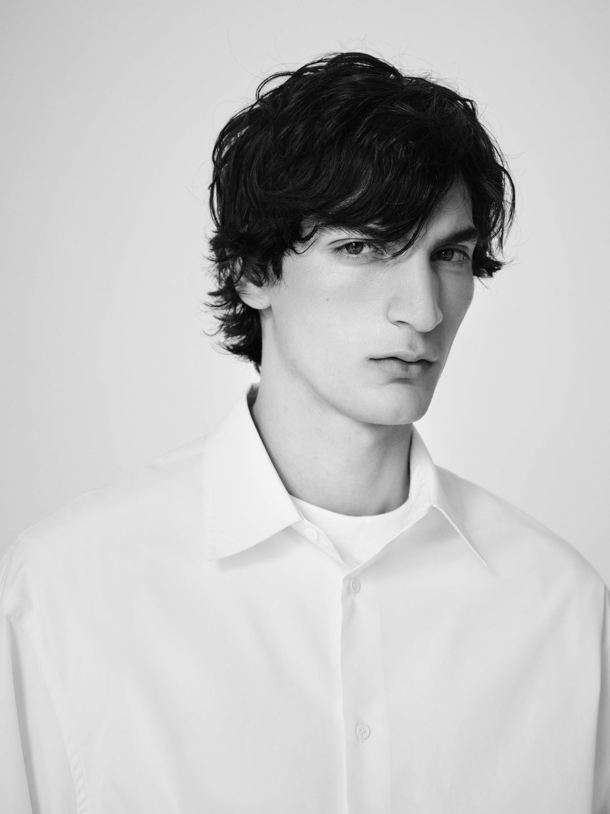 Y nghia chiec ao so mi trang anh 4