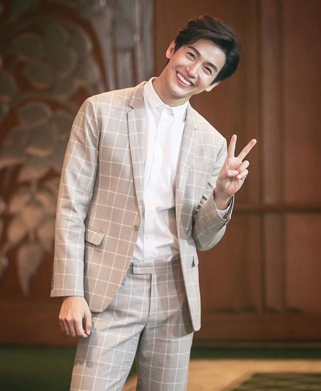 thoi trang cua nam chinh Chiec la cuon bay anh 3