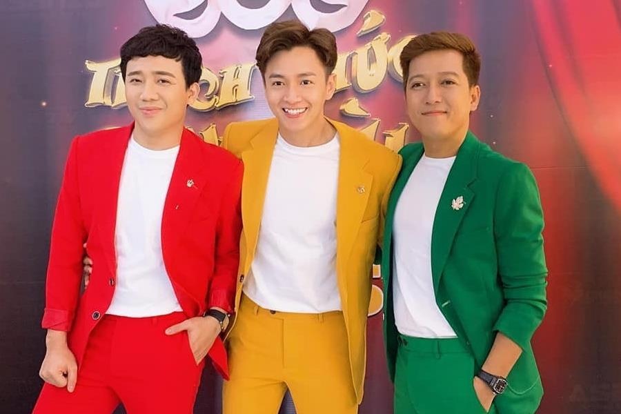 Tran Thanh, Truong Giang va Ngo Kien Huy dien do nhu den giao thong hinh anh