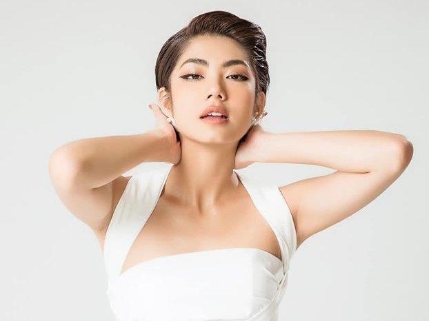 Dam Phuong Linh chuong mac do bo sat khoe body goi cam hinh anh