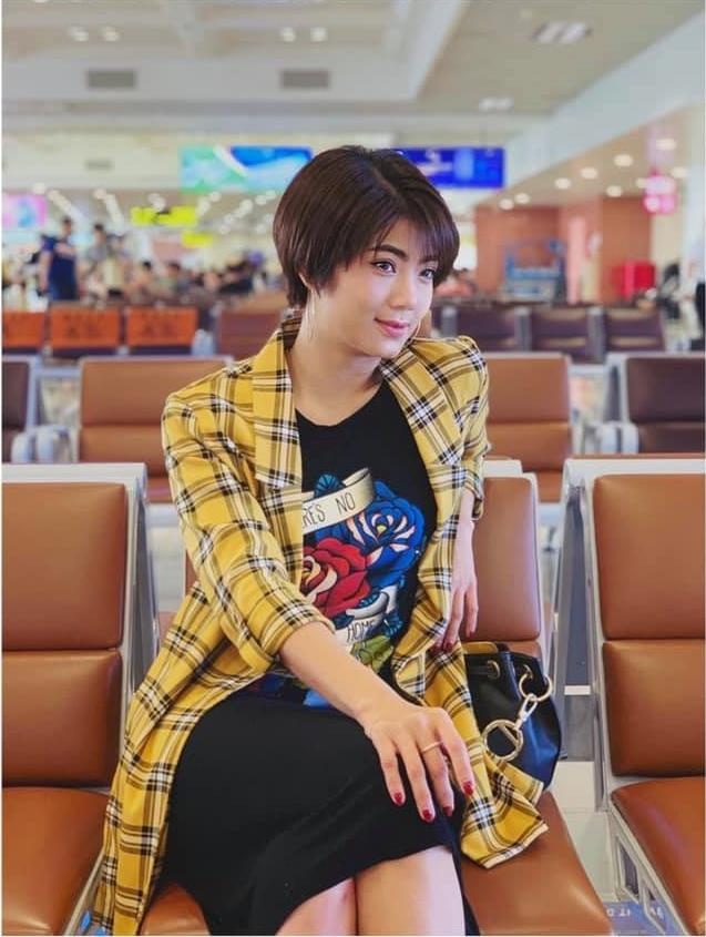 Phong cach thoi trang Dam Phuong Linh anh 8