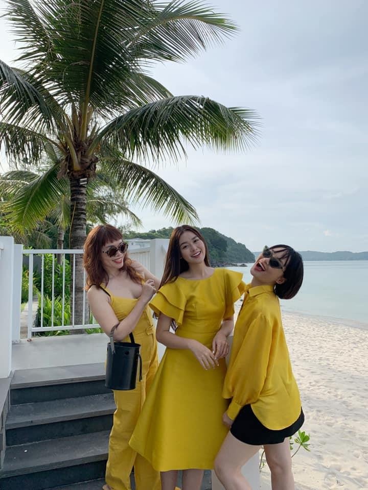 Thoi trang cua gia dinh Tuong San anh 4