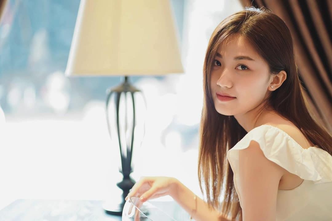 Phong cach thoi trang cua Tra tieu tam anh 1