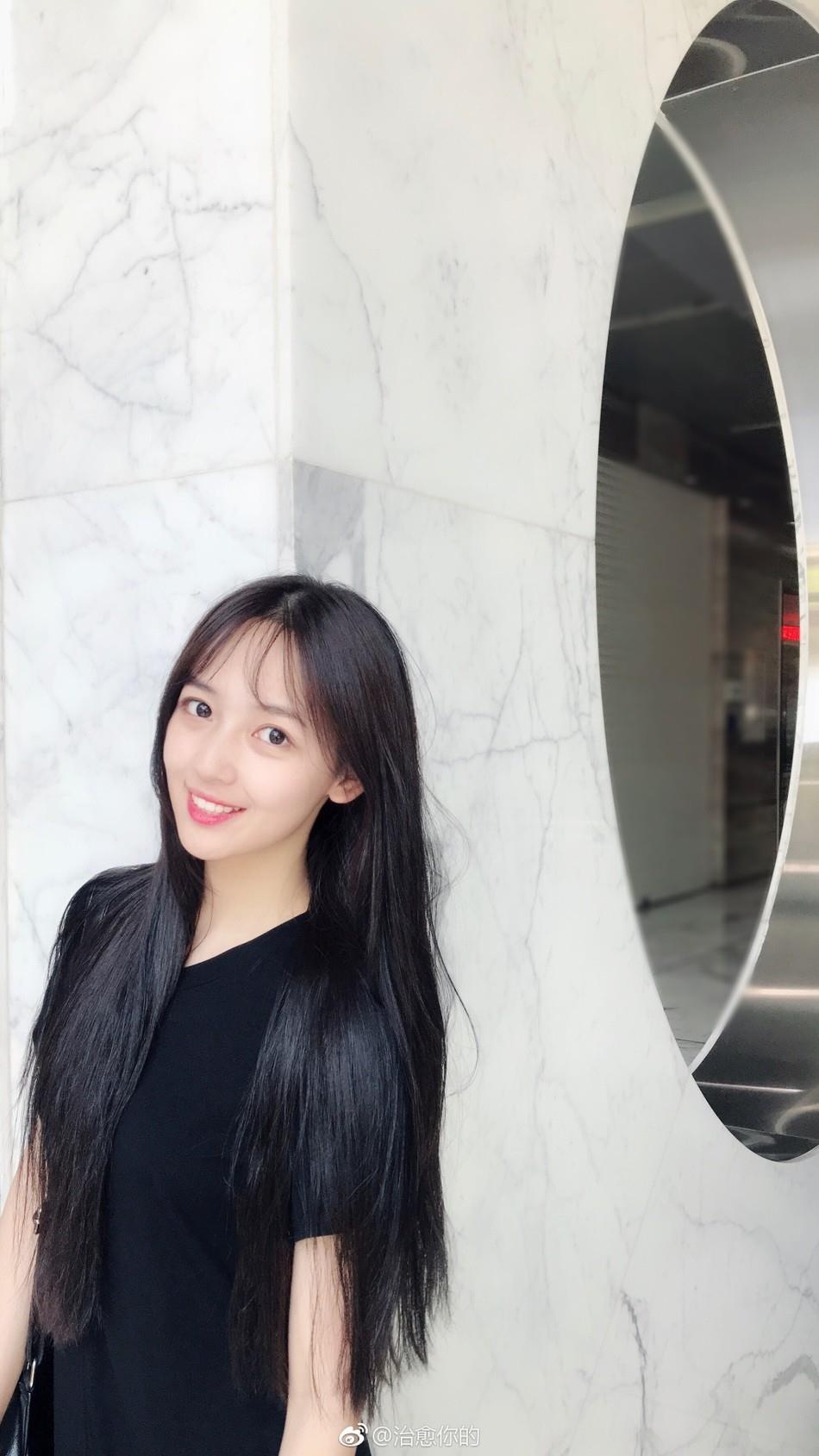 Phong cach thoi trang ban gai Luu Diec Pham anh 5