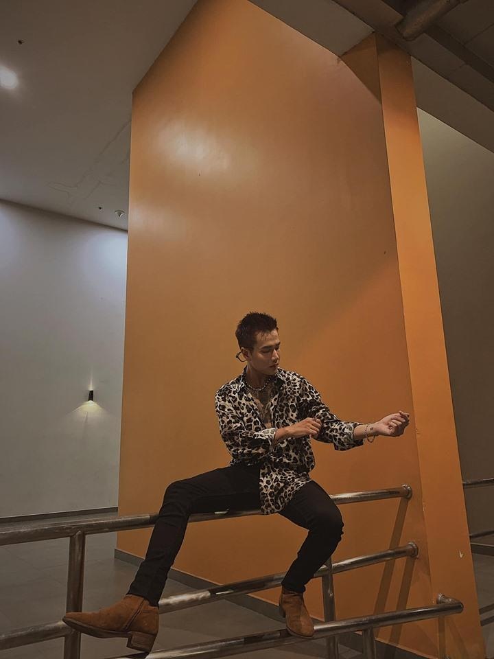 Phong cach thoi trang sao nam Viet anh 9