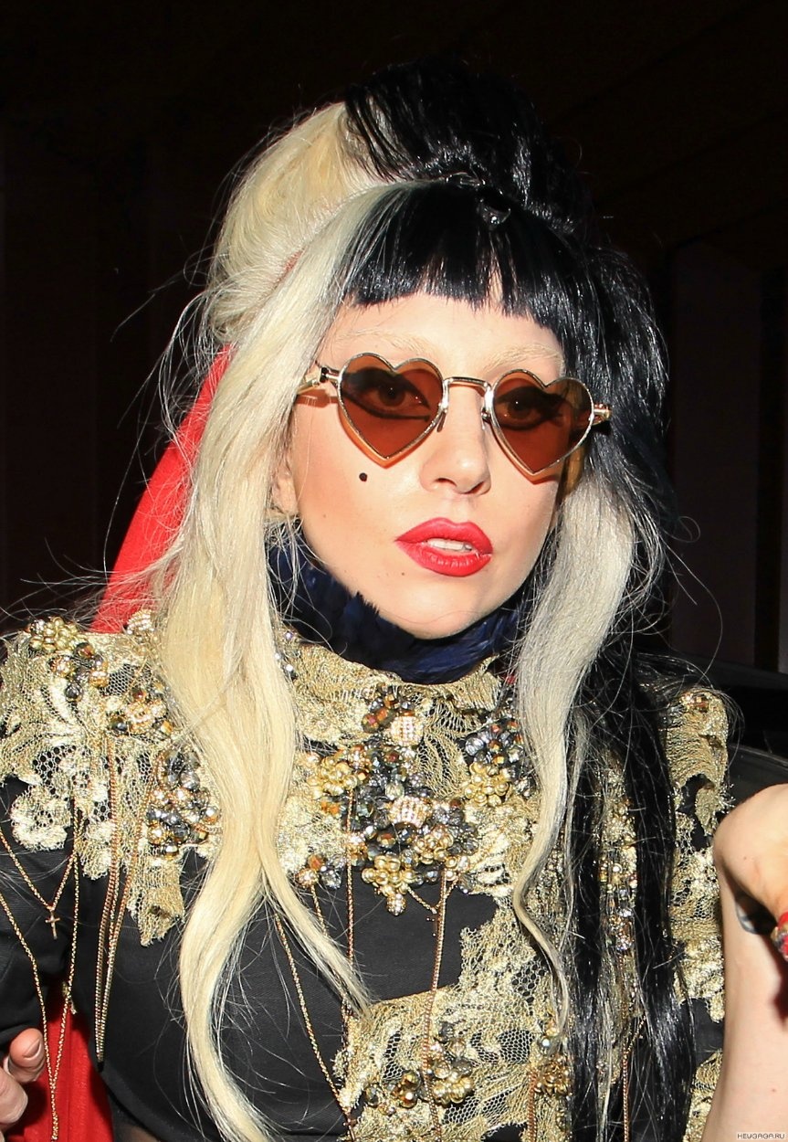 Người mẫu trang điểm giống Lady Gaga ảnh 2 Nguoi mau trang diem giong Lady Gaga anh 2