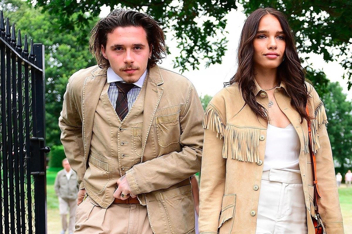 Brooklyn Beckham hay dien do nhu ong chu, di giay ban xuong pho hinh anh