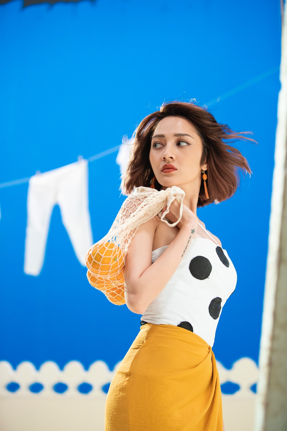 Bao Anh goi cam trong MV ai can ai anh 2