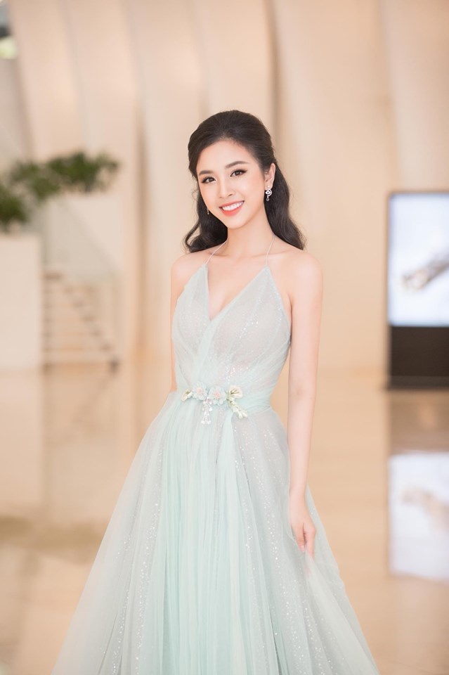 Phong cach thoi trang Thuy An anh 6