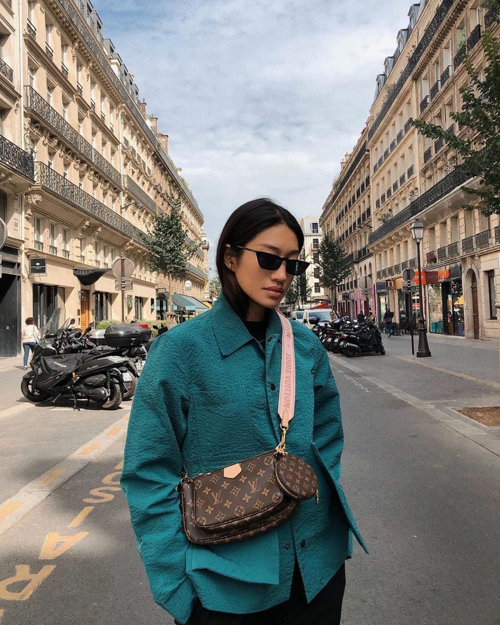 Tui xach 3 chiec cua Louis Vuitton anh 2