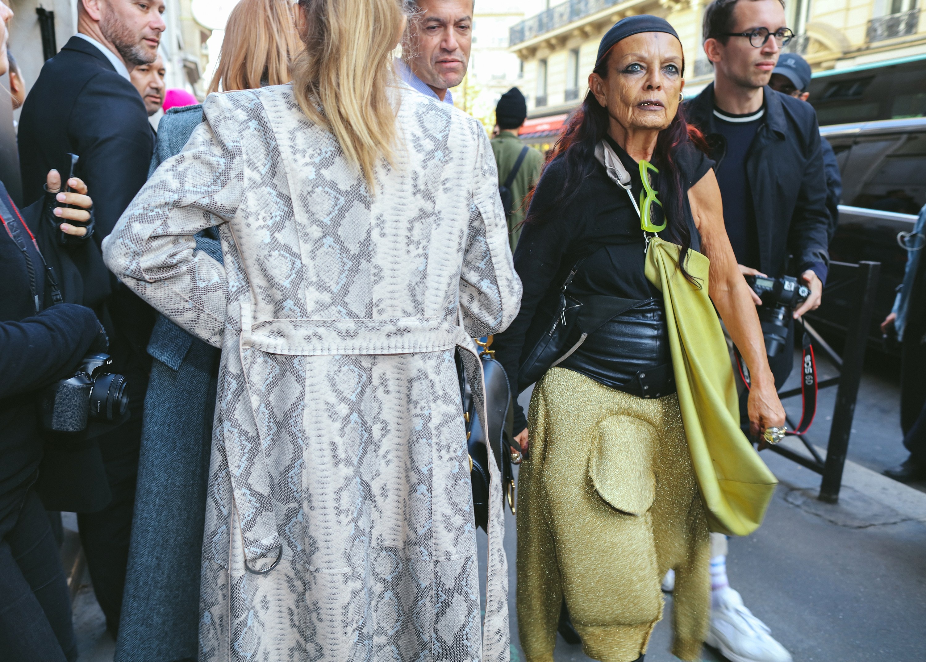 Cardi B mac do dan van phong anh 9