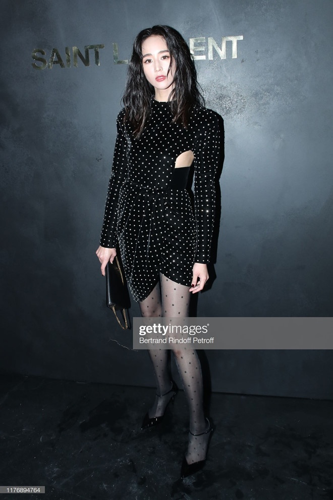 Sao Hoa Ngu mac do kem xinh tai Fashion Week anh 8