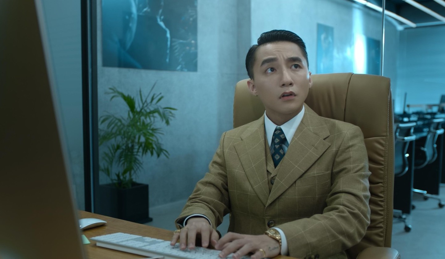 Son Tung mac suit chin chu anh 1