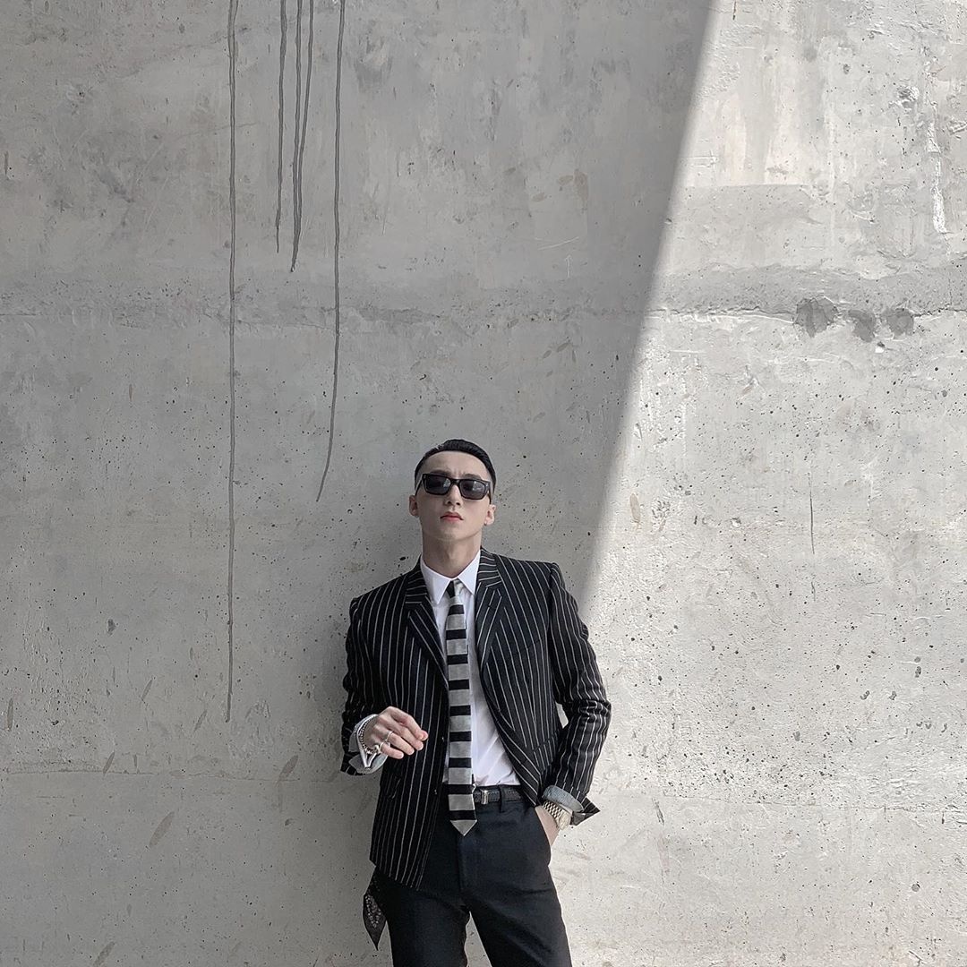 Son Tung mac suit chin chu anh 5