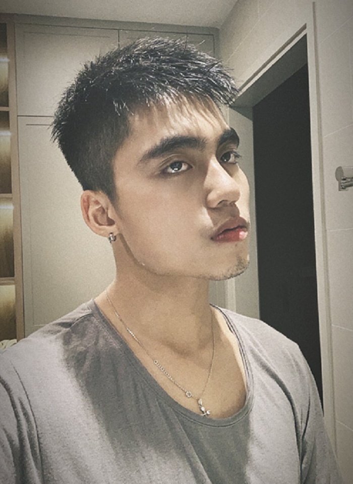 Em trai Son Tung nam tinh anh 1