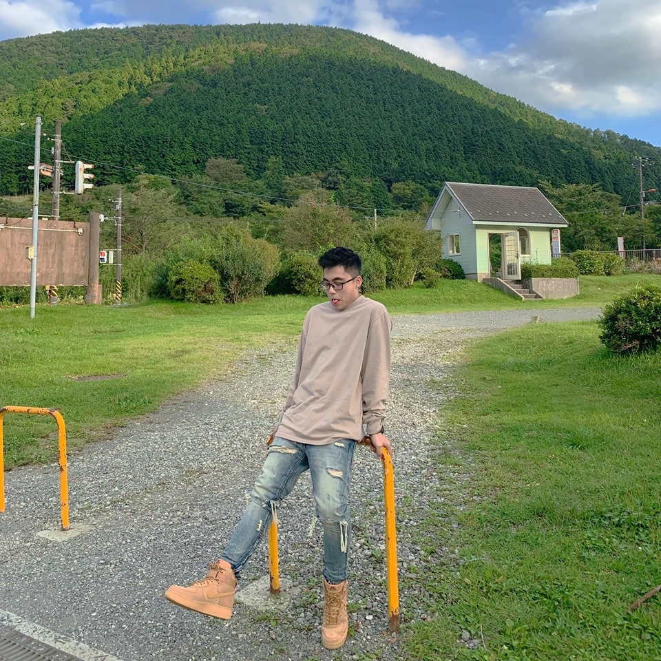 Em trai Son Tung nam tinh anh 2