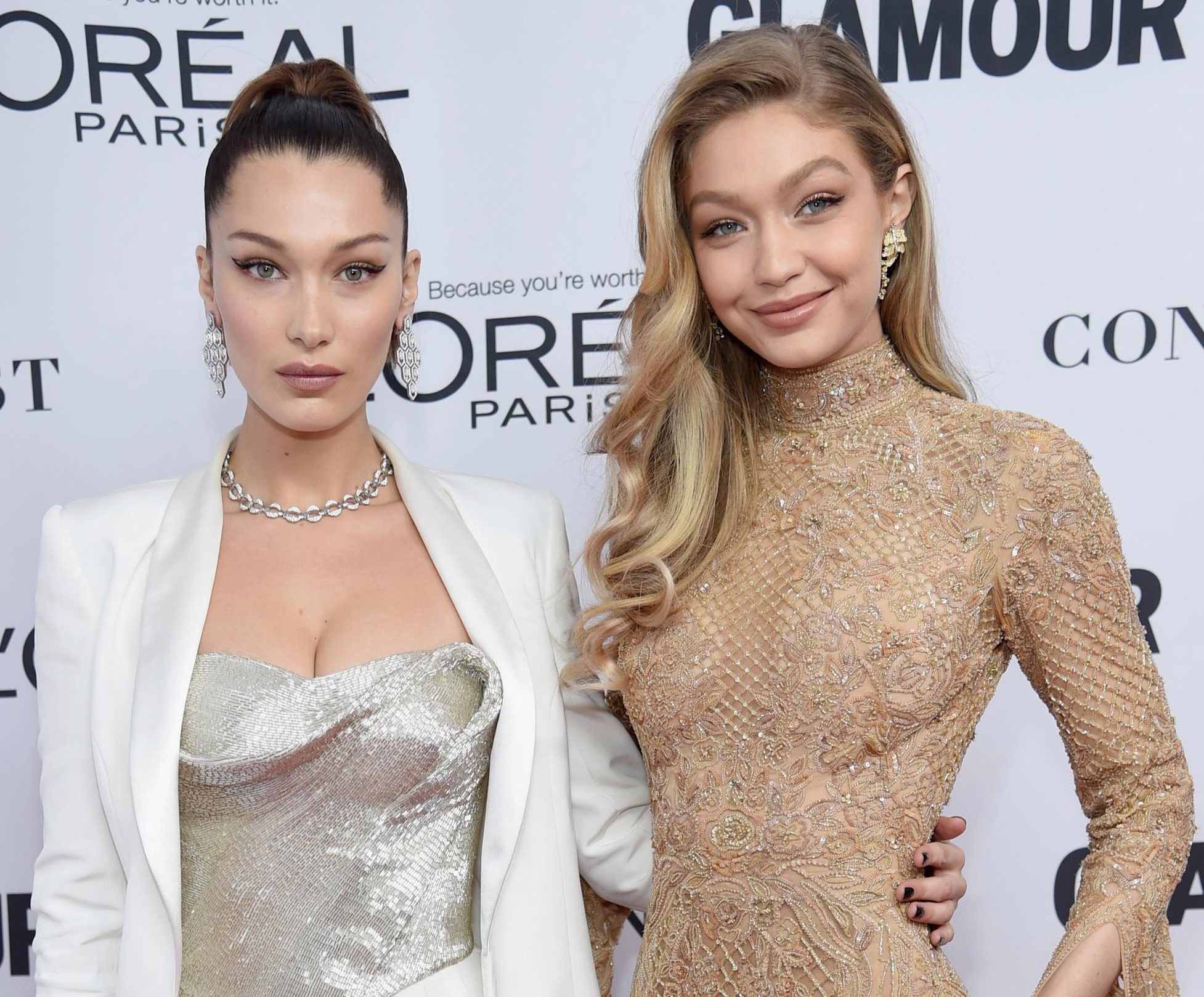 Bella Hadid va Gigi Hadid noi tieng anh 1