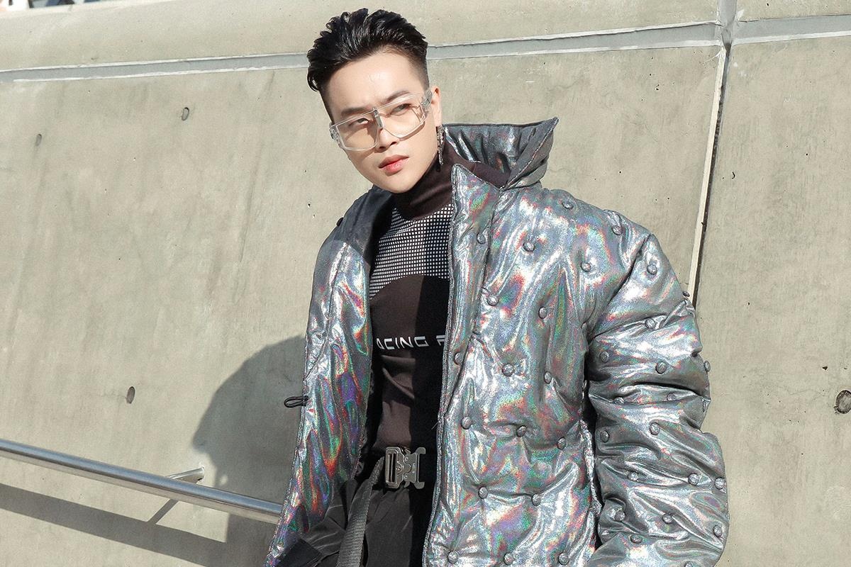Truong nhom HKT dien ao phao che het co the tai Seoul Fashion Week hinh anh