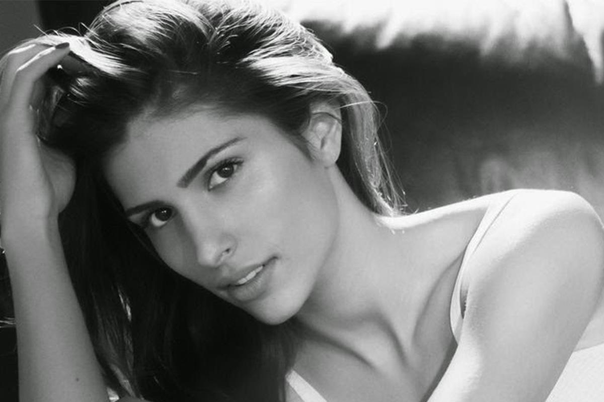 Phoebe Torrance thu hut trong thuoc phim thoi trang hinh anh