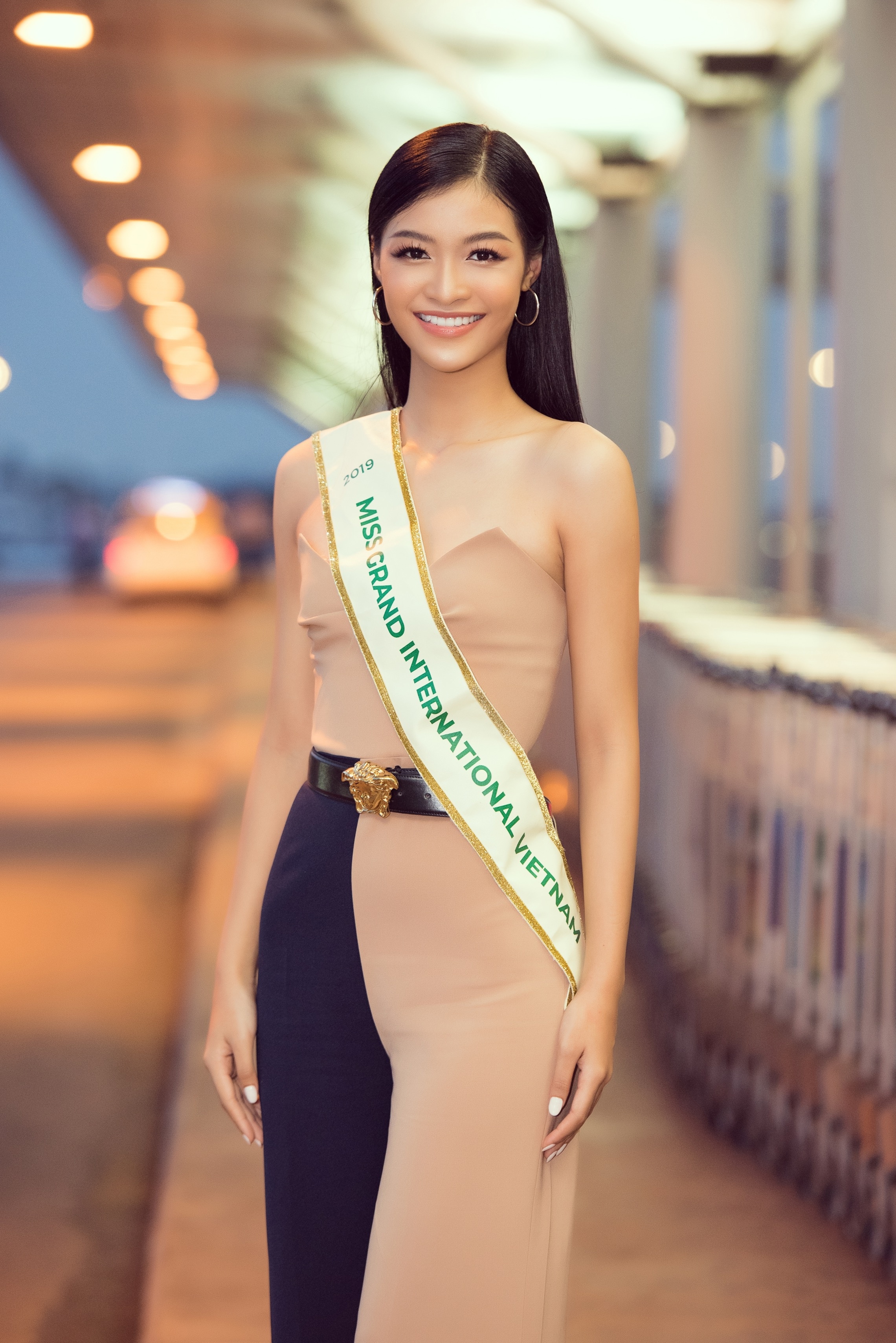 Kiều Loan mặc hở bạo ảnh 2 Kieu Loan mac ho bao anh 2