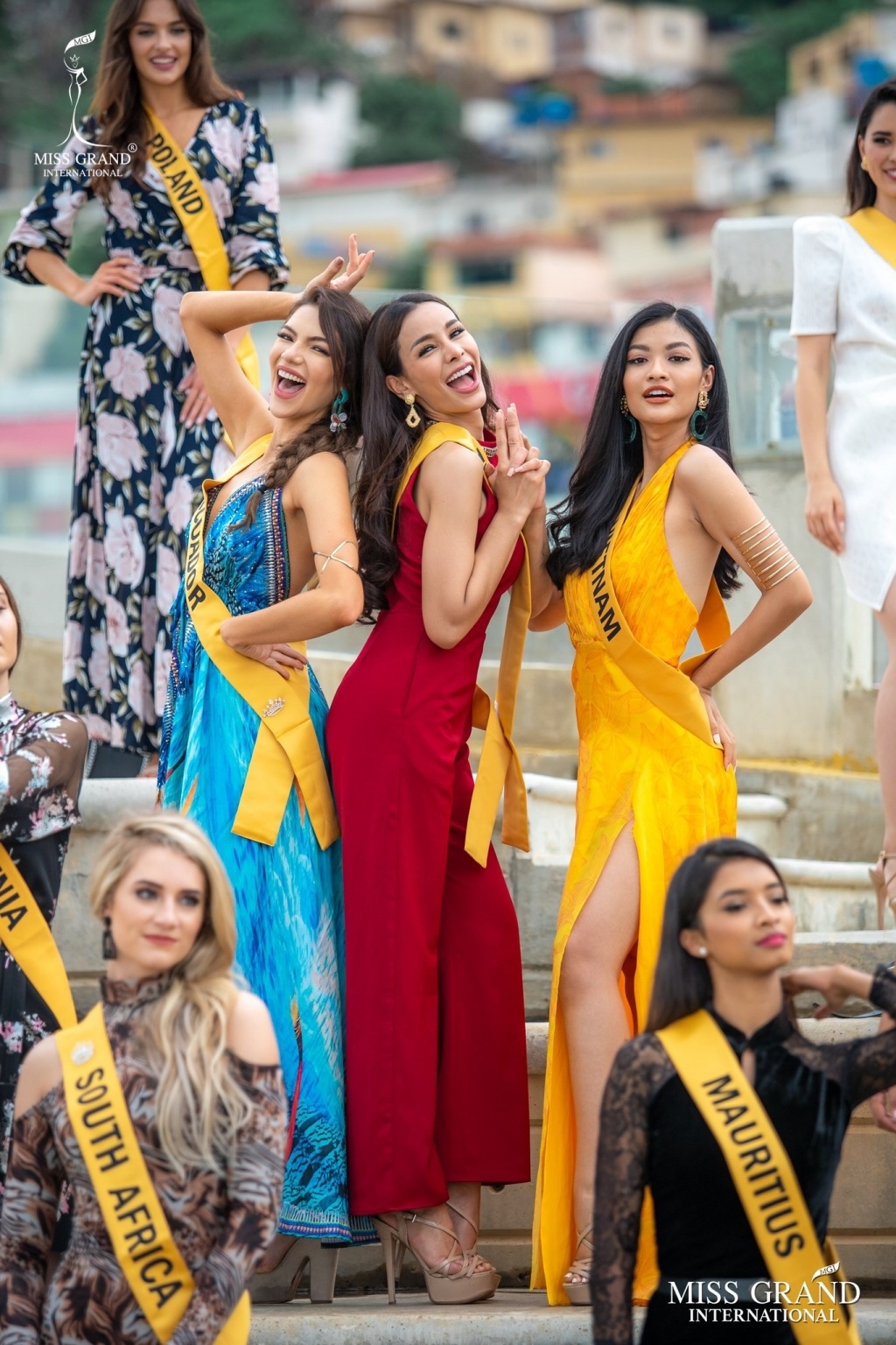 Kiều Loan mặc hở bạo ảnh 4 Kieu Loan mac ho bao anh 4