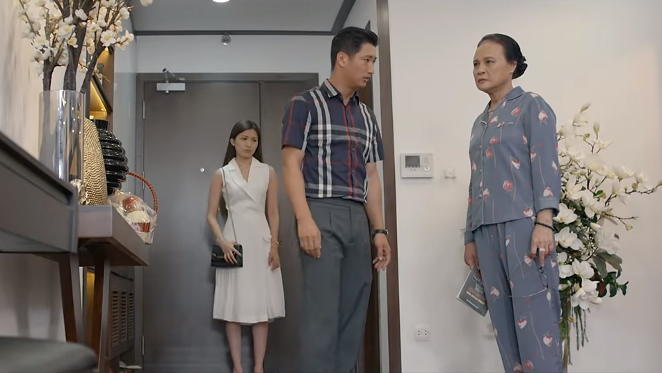 Thai vu phu thich mac so mi ke o anh 6